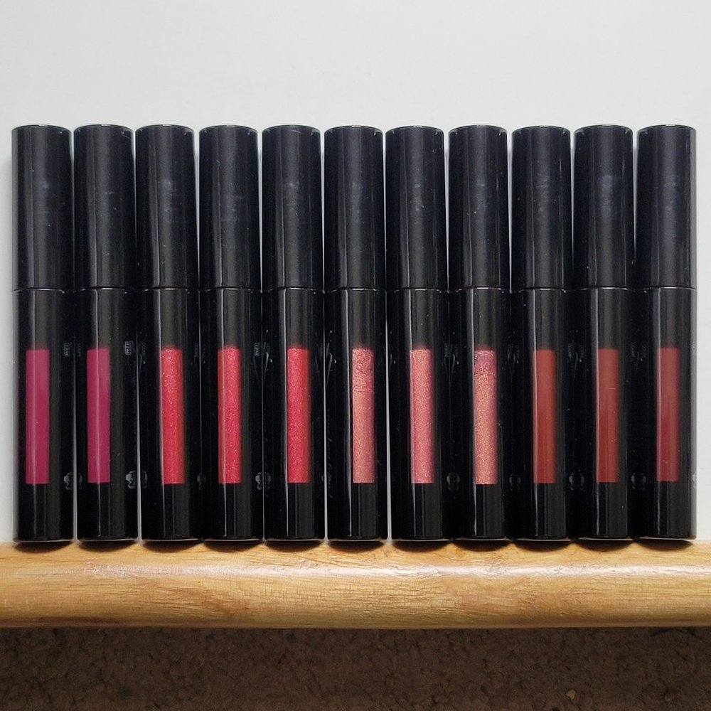 YBF Lot-11 x POWERpout LIP LACQUER